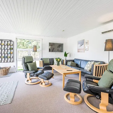 Cozy Retreat - By Traum *